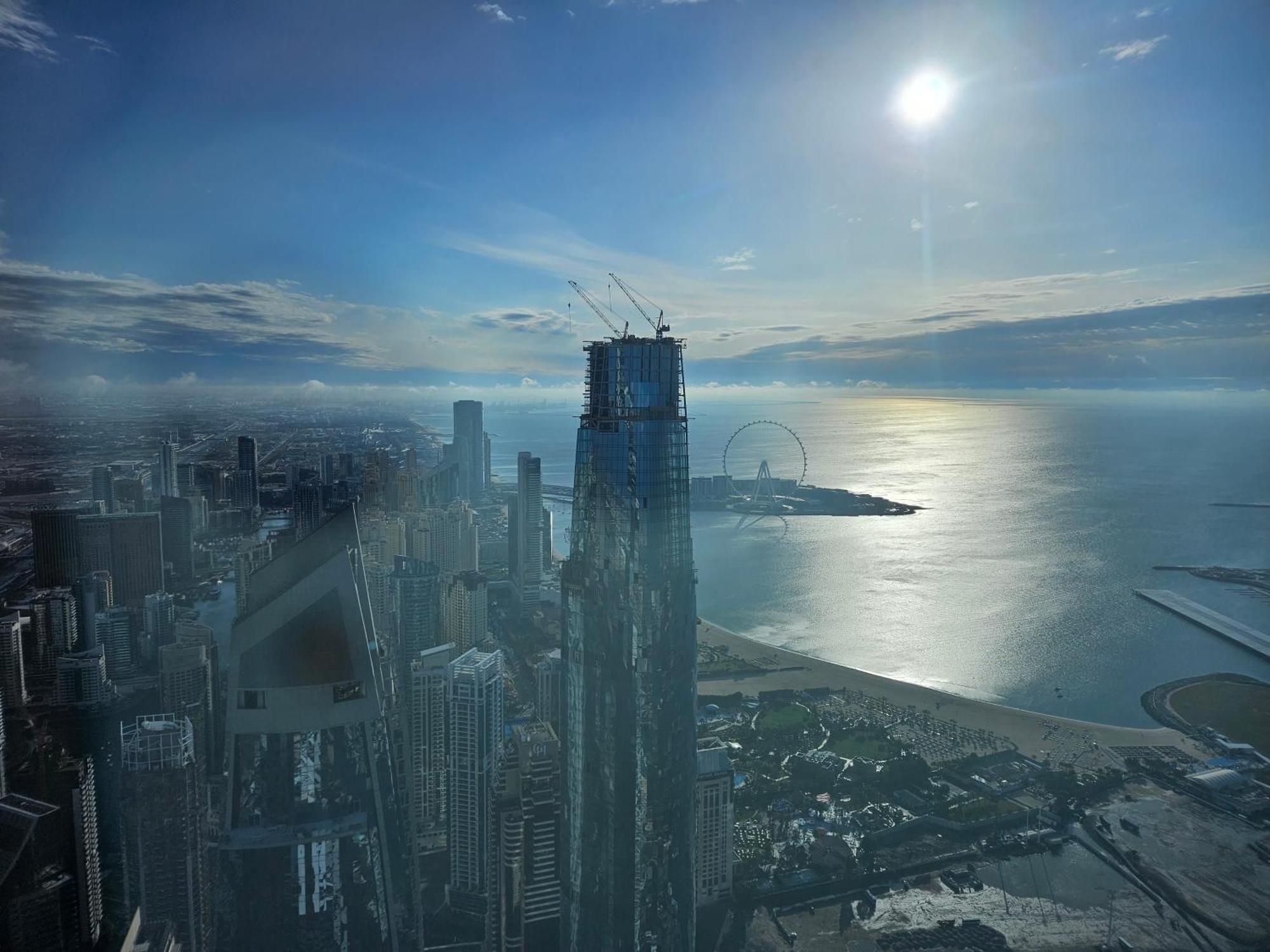Super Host At Highest Residential Tower In The World, Private Rooms In A Shared Apartment Dubai Ngoại thất bức ảnh