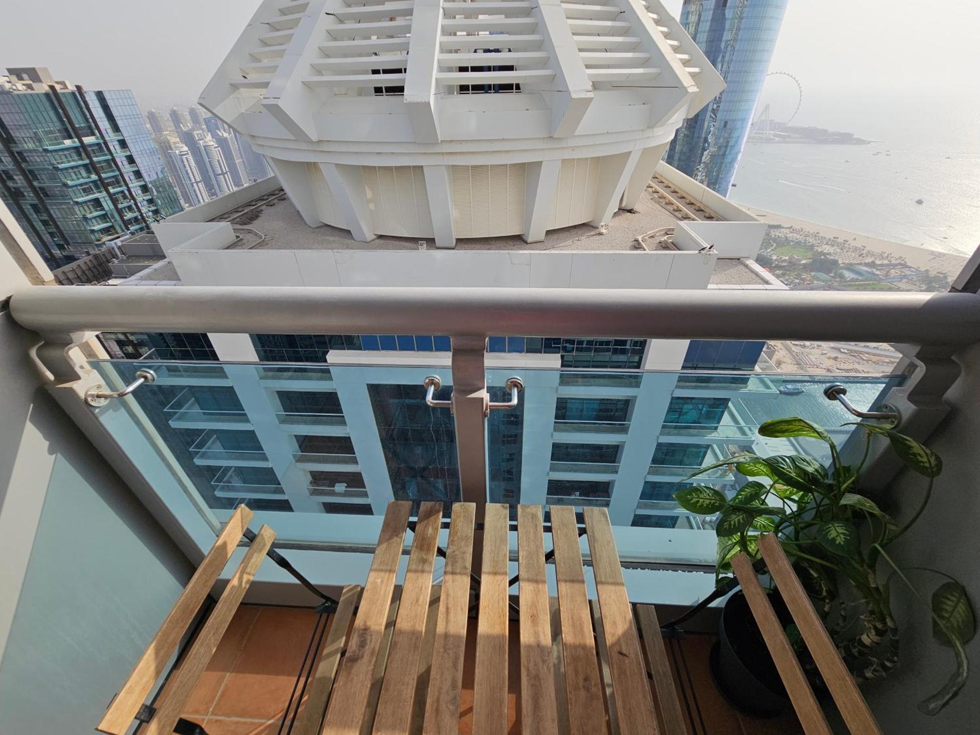 Super Host At Highest Residential Tower In The World, Private Rooms In A Shared Apartment Dubai Phòng bức ảnh