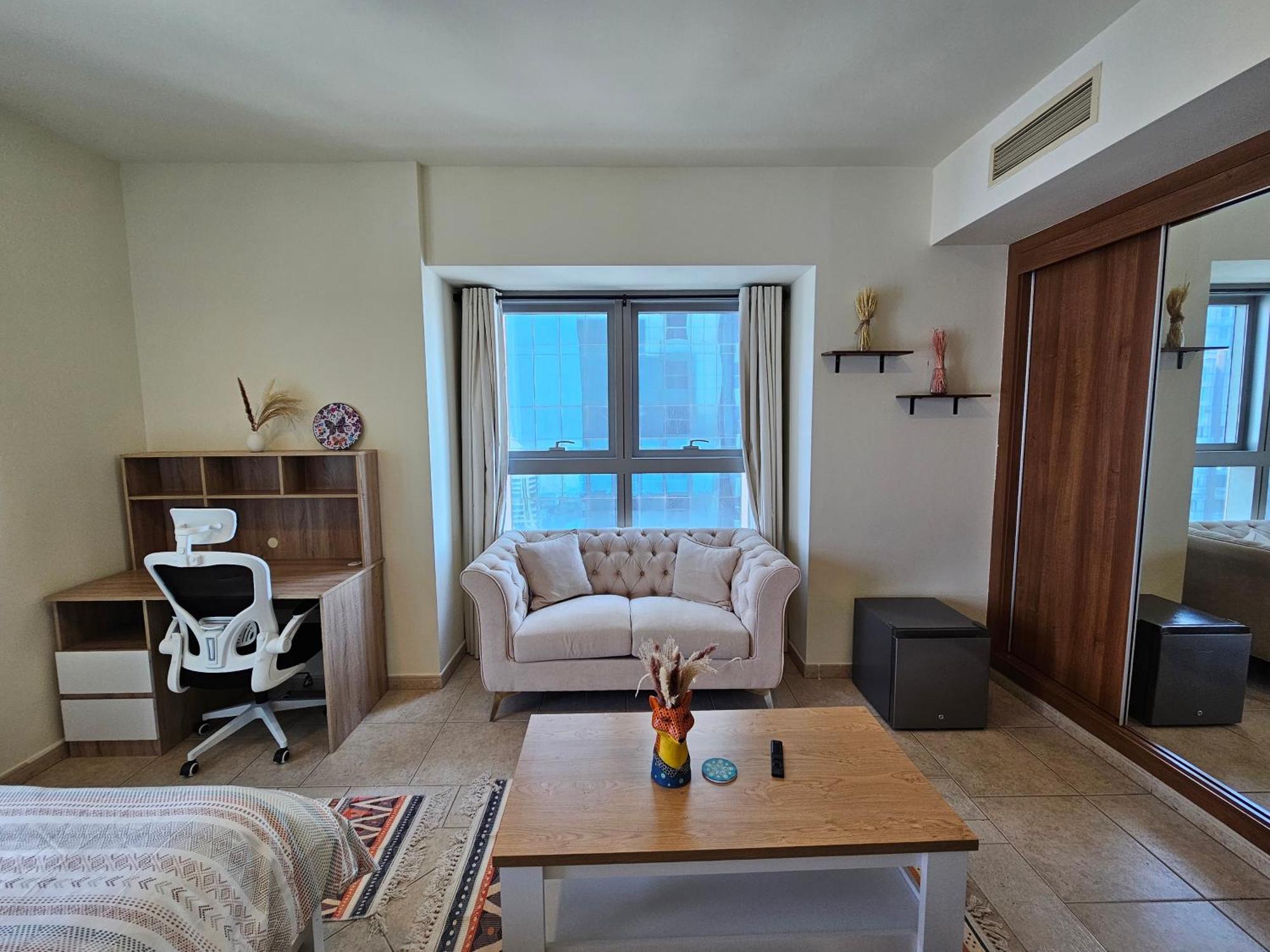 Super Host At Highest Residential Tower In The World, Private Rooms In A Shared Apartment Dubai Phòng bức ảnh